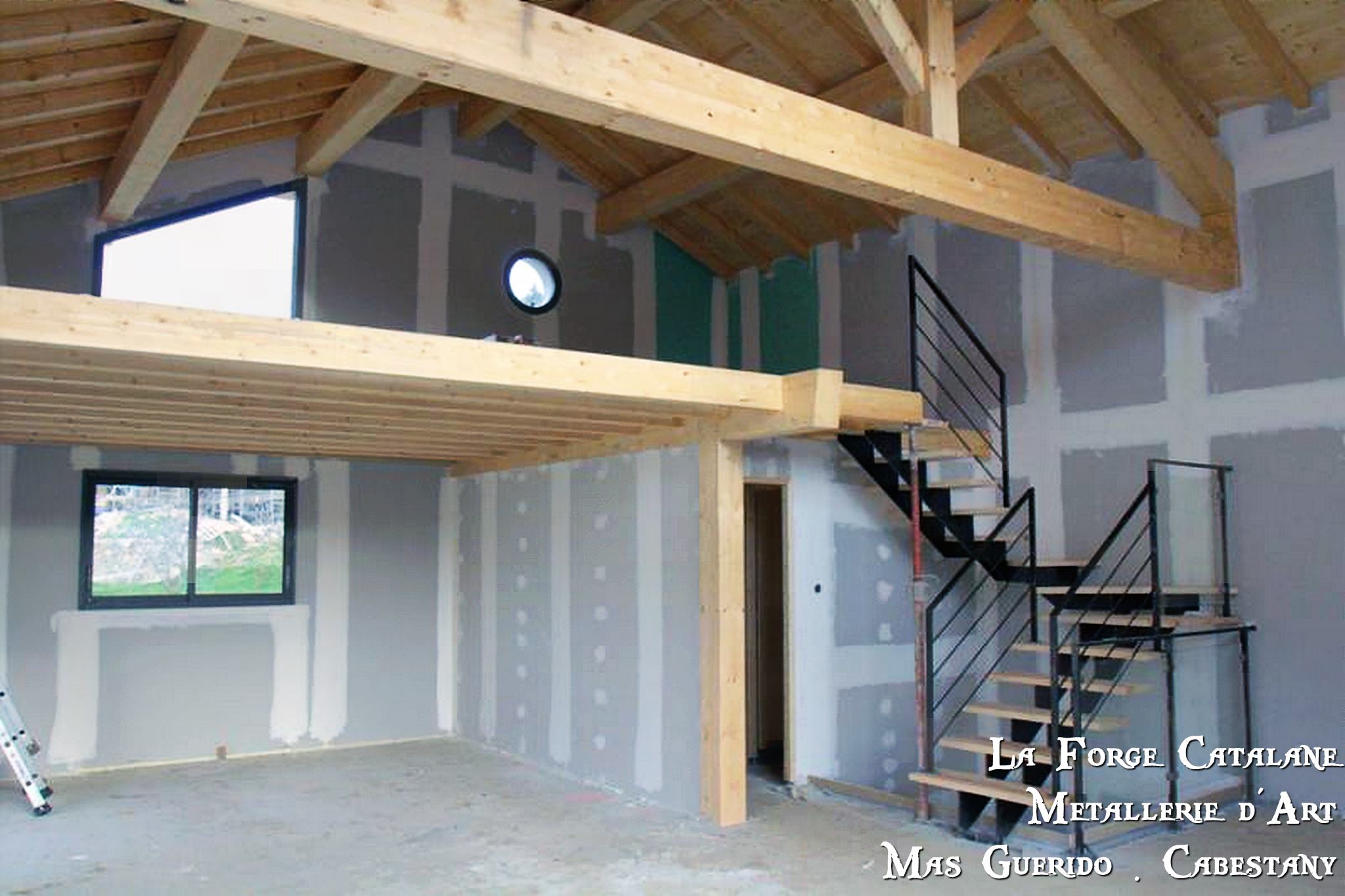 escalier double limons cremaillere marches bois frene olivier forge catalane formigueres.jpg